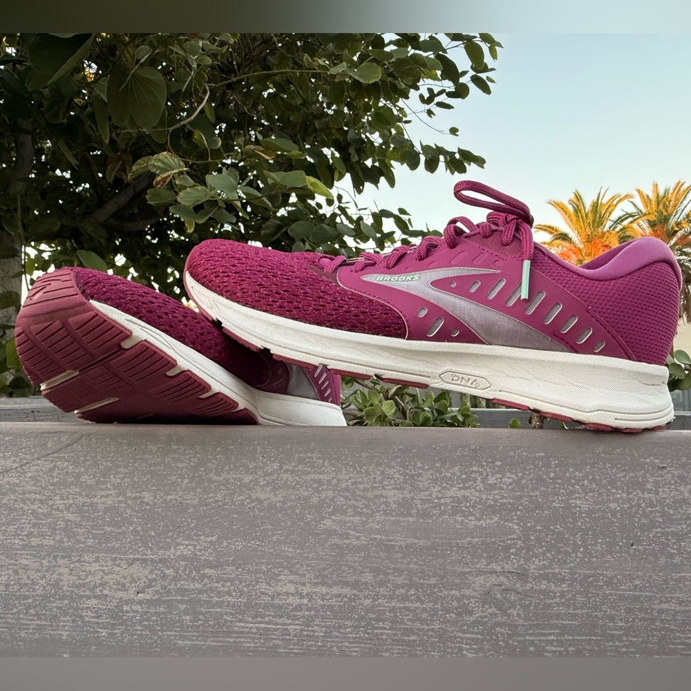 Brooks Range 2 Sneakers Athletic Shoes 👟